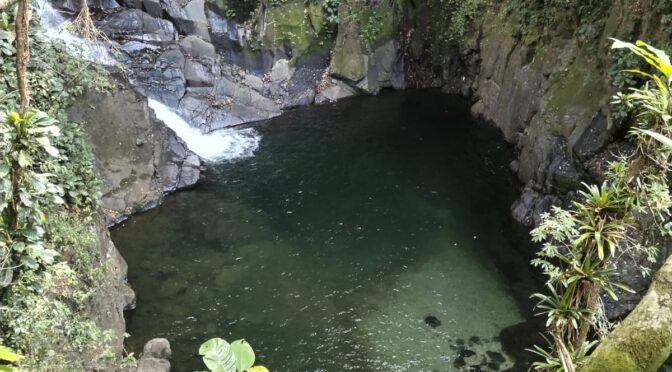 Pozo Azul y ascenso al Cerro La Vieja.